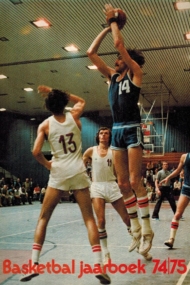 Basketbal Jaarboek 74-75