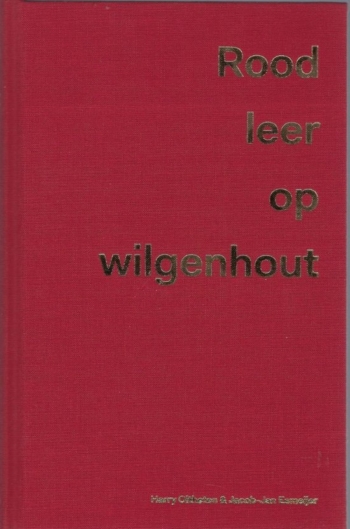 Rood leer op wilgenhout