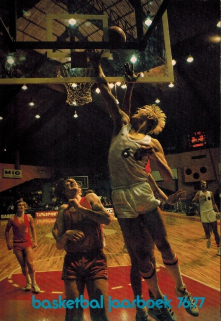 Basketbal Jaarboek 76-77