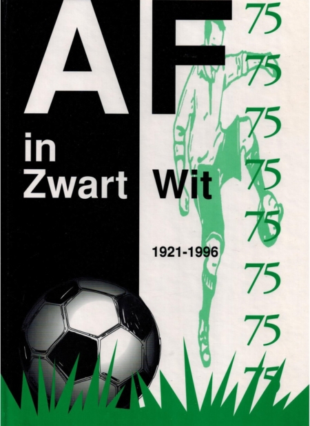 Always Forward in Zwart Wit 75 jaar
